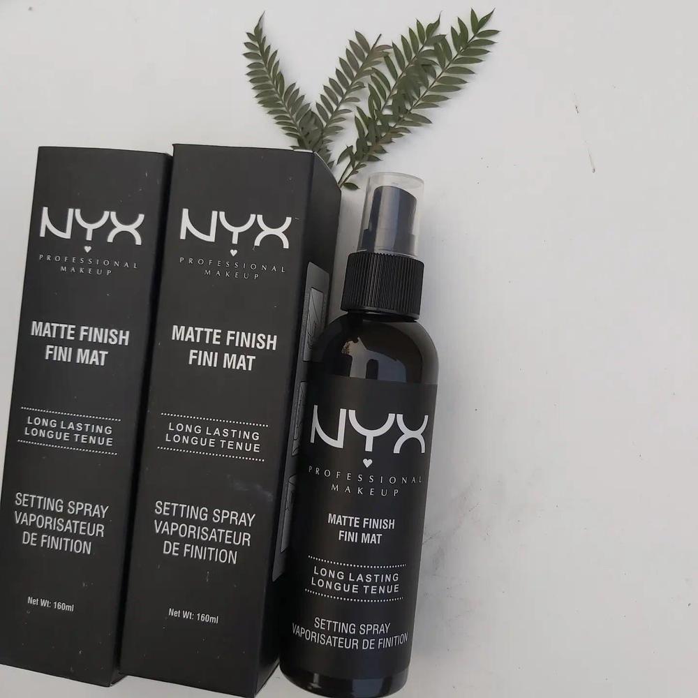 Hydrating Makeup Fixing Spray – 160ml